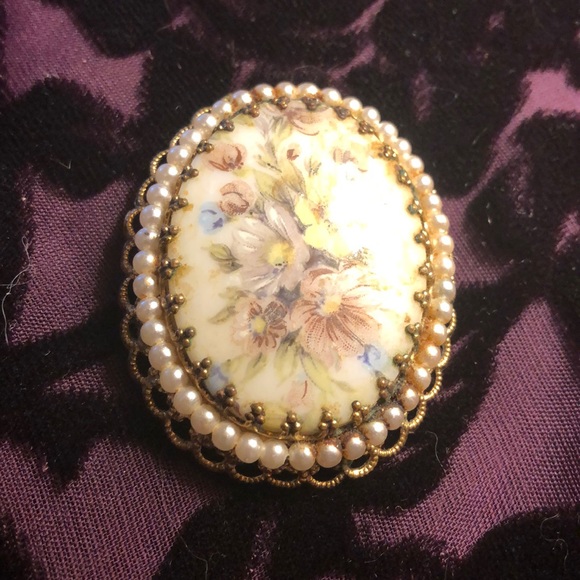 Stunning Antique enamel/seed pearl brooch. - Picture 1 of 5